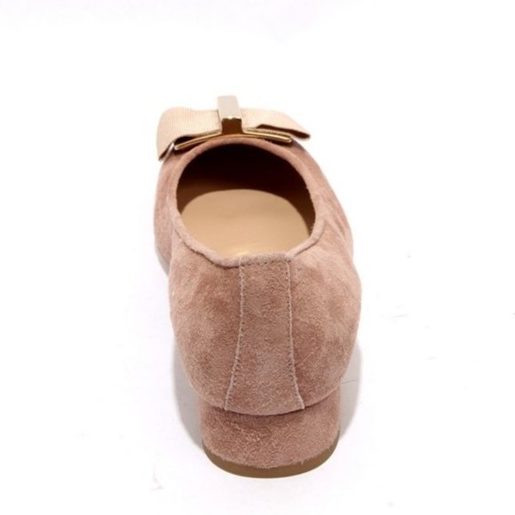 ITALIAN Beige Suede Leather Gold Bow Shoes - Picture 5 of 8